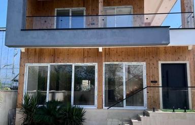 فروش ویلا مدرن با دید عالی و روف گاردن