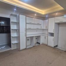 آپارتمان 110 متری خوش نقشه با پذیرایی بزرگ در بلوار منفرد