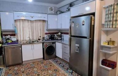 فروش یا معاوضه دو ط بالای پارکینگ 200 متر در خیابان هراز