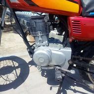 یک دستگاه موتورسیکلت هیرمند