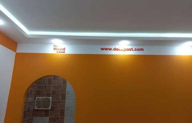 یک واحد تجاری در خیابان میرزاکوچک خان