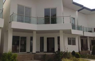 ویلای 400متری همه چی تموم فشم