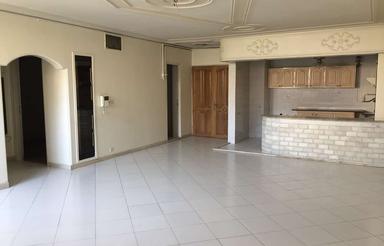 فروش آپارتمان دو خوابه در خیابان 5آذر