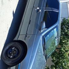 ماشین تمام رنگ می‌باشد موتور سالم کولر سالم