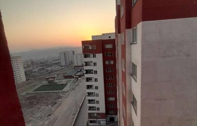 فروش آپارتمان 92 متر در فاز 5/کلید