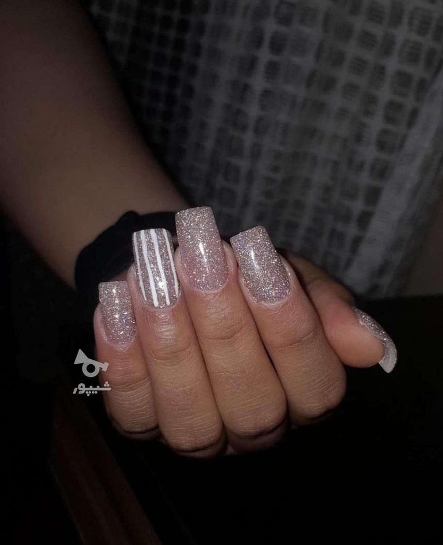 کاشت ناخن فردیس