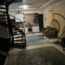 خانه ویلایی دوبلکس 80 متری ، 2 خواب ، در خیابان هراز