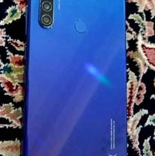 گوشی شیامی نوت 8. تمیز در حد. 64 رام 4