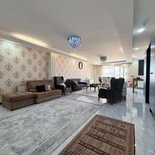 آپارتمان 137 متری/تک واحد/نورگیر/خوش ساخت/پستک