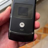 گوشی موتورولا v3