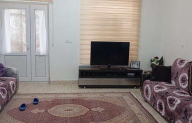 ساختمان دو طبقه در کشمش تپه