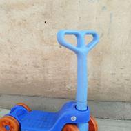 اسکوتر آبی بچگانه