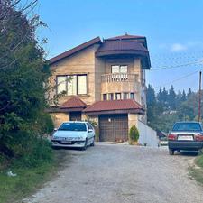 داخل بافت روستای ترم بعد شکتا ویلایی نشین