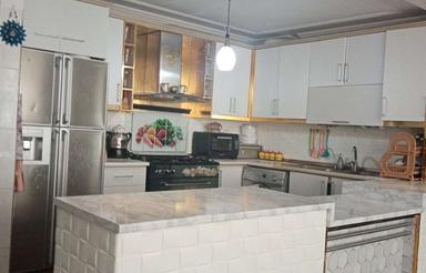 خانه شیک در خیابان مولوی 21