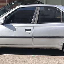 پژو 405 مدل 84 نقره ای