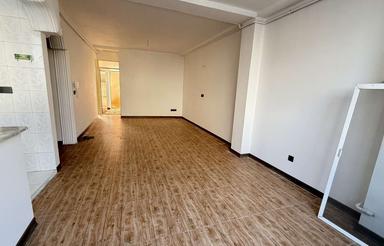 77متری/سند/دو خواب/مستر/طبقه اول