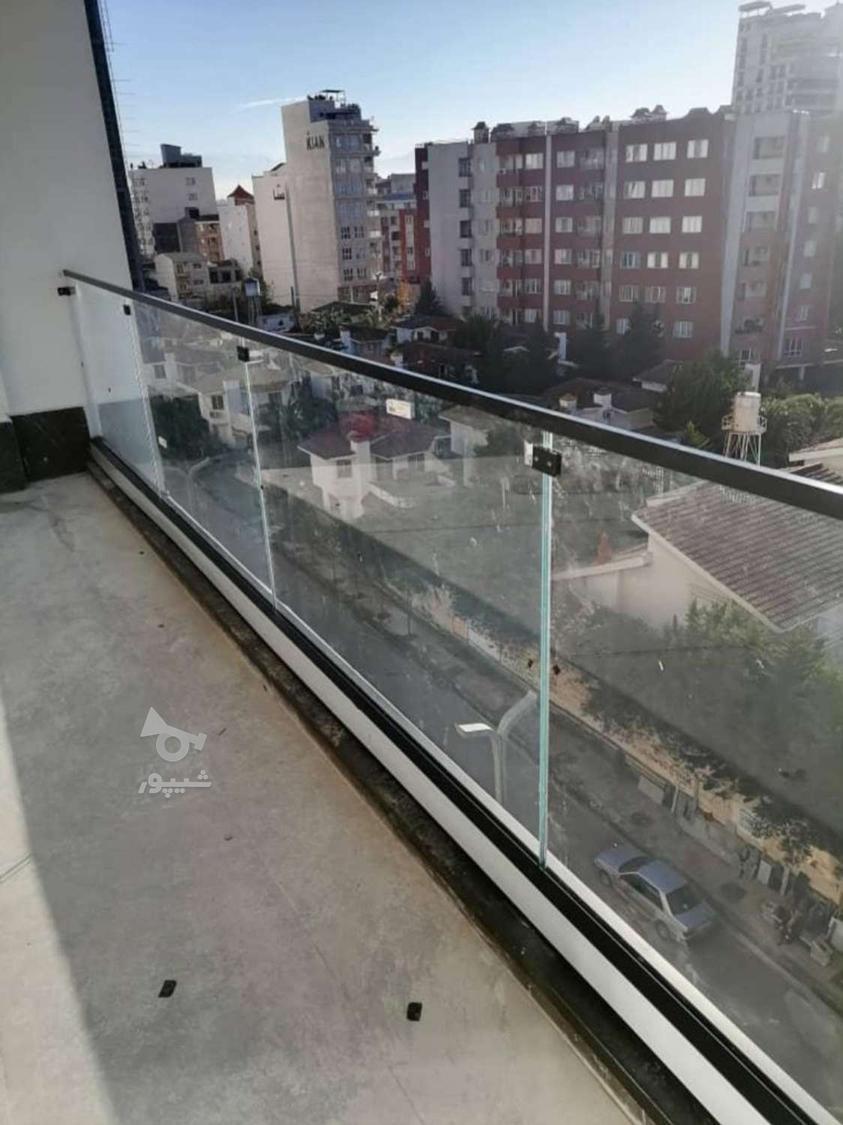 نردهای شیشه‌ای