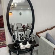 آینه و کنسول و دو عدد شمعدان