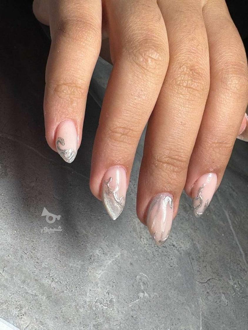 ترمیم ناخن و کاشت