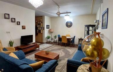 ساختمان 2 طبقه 2 واحدی سنددار( نزدیک فلکه توشیبا)