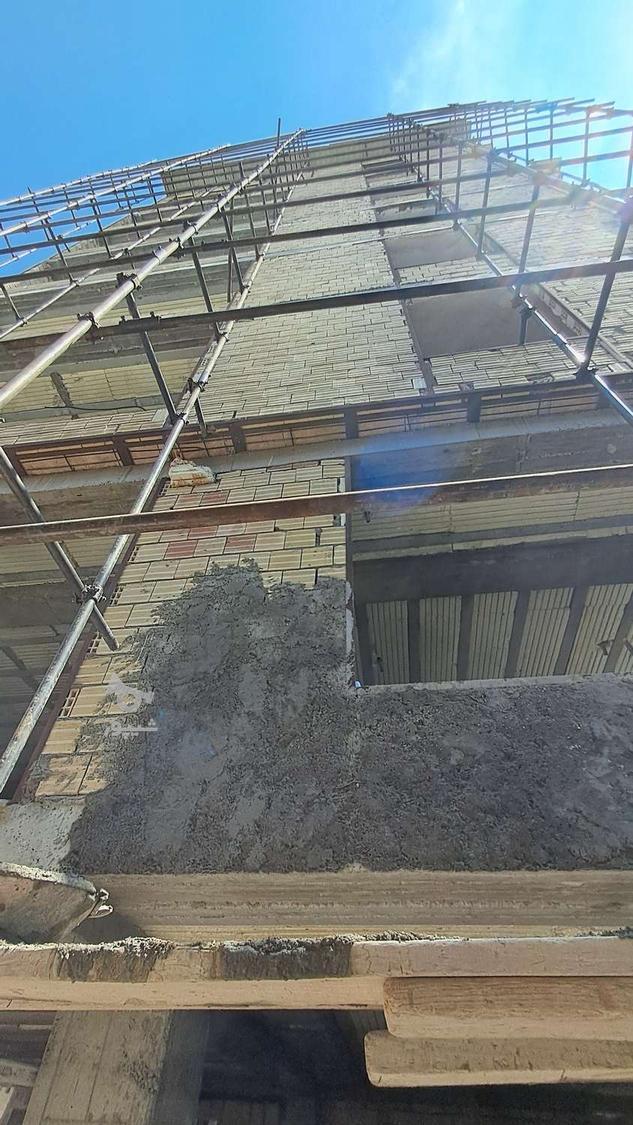 کارگر ساختمانی - undefined