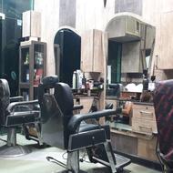 استادکار آرایشگر ارایشگر پیرایشگر مردانه