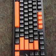 فروش کیبرد گیمینگ و فن لبتاب سالم سالم