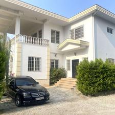 فروش ویلا 900 متری به قیمت در چلک