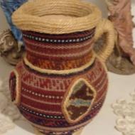 پارچ سفالی گلیم-فرش دستبافت