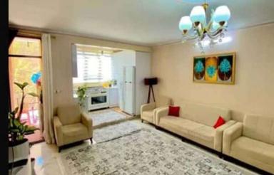 فروش آپارتمان 57 متر در بلوار قائمیه طبقه اول