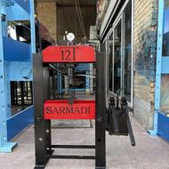 پرس سرمدی با 12 سال سابقه