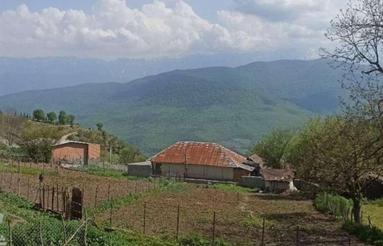 190مترییلاقی باصفا تک منحصربه فرددربهشت واقعی چهاردانگه