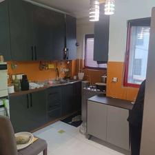 آپارتمان 85 متری 2 خواب در خیابان هراز لوکیشن عالی مرکز شهر