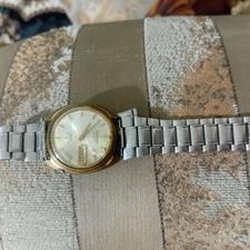 ساعت سکو پنج قدیمی