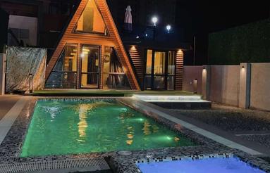 اجاره کلبه سویسی استخر روباز چهارفصل