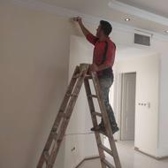 نقاش ساده و ماهر ساختمان