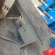 میز تحریر فلزی