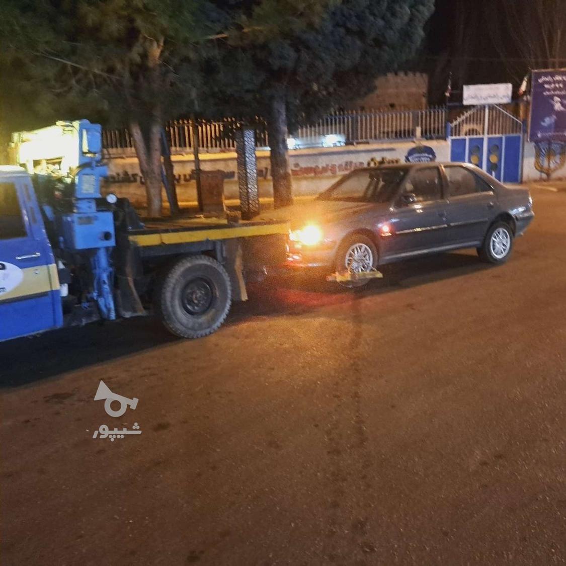 یدک کش و جرثقیل