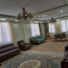 هاشمی/270متر ویلایی دو طبقه رو پیلوت در فاز5 اندیشه