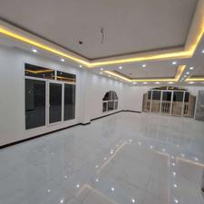 هاشمی/320متر ویلایی دوطبقه رو پیلوت نوساز در فاز5 اندیشه