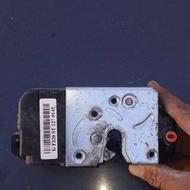 قفل درب خودرو شاسی بلند اچ سی کراس