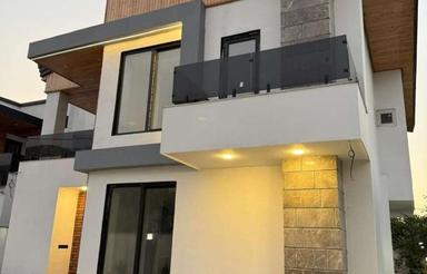 225متر ویلا 290متر زمین/خاص و متفاوت/تنکابن قلعه گردن