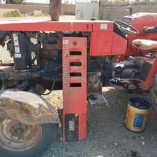 تراکتور سام با بیل جلو