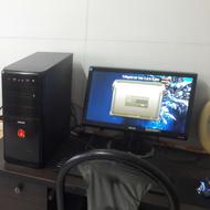 فروش کیس به همراه مانیتور کیبورد ماوس میز و صندلی