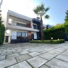 فروش ویلا تریبلکس استخر داخلی 330 متر در سیاهرودسر