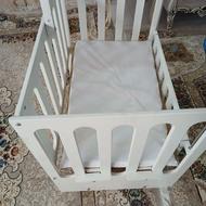 تخت کودک کارکرده سالم.