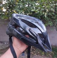 کلاه دوچرخه سواری