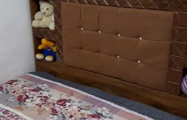 واحد فروشی .