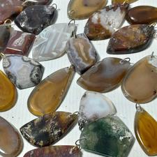 گردن آویزهای عقیق