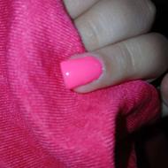 خدمات کاشت ناخن